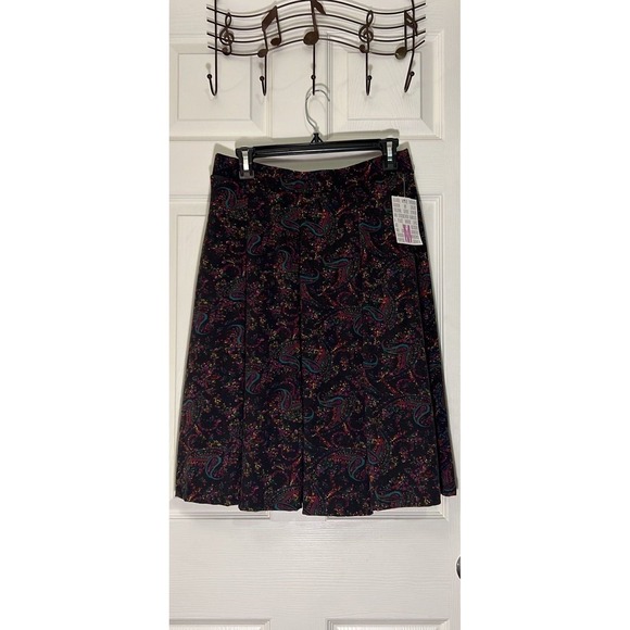 LuLaRoe Dresses & Skirts - LuLaRoe Madison Skirt Womens Medium Black Paisley New NWT Pleated Pockets